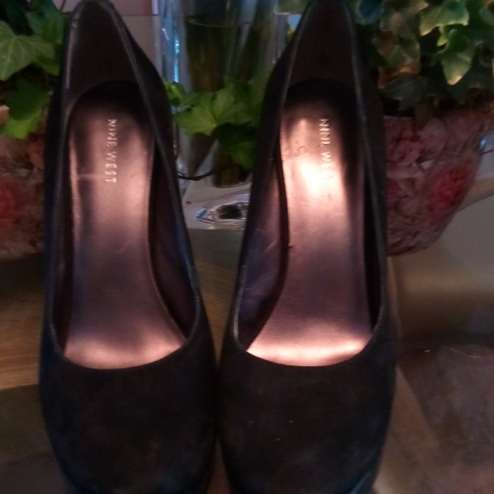 Nine wesr heels